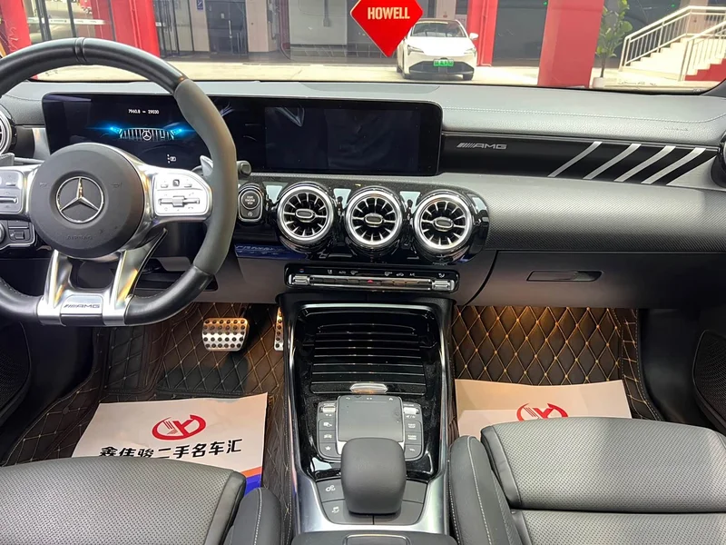 Mercedes-Benz CLA AMG — фото 11