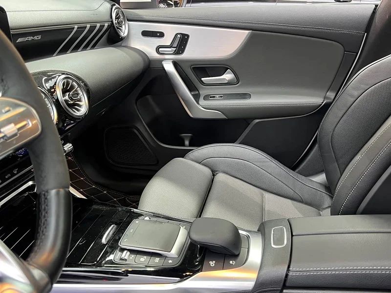 Mercedes-Benz CLA AMG — фото 6