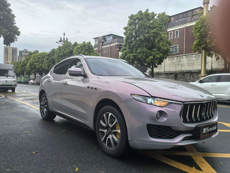 Maserati Levante — фото 3