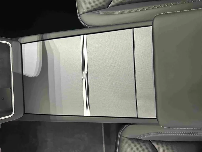 Tesla Model Y — фото 11