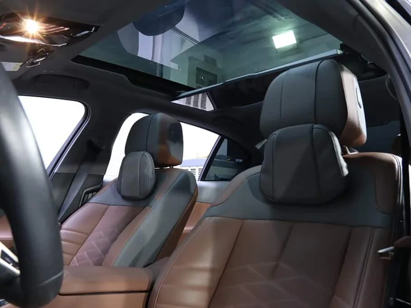 BMW i5 — фото 17