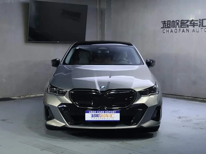 BMW i5 — фото 2