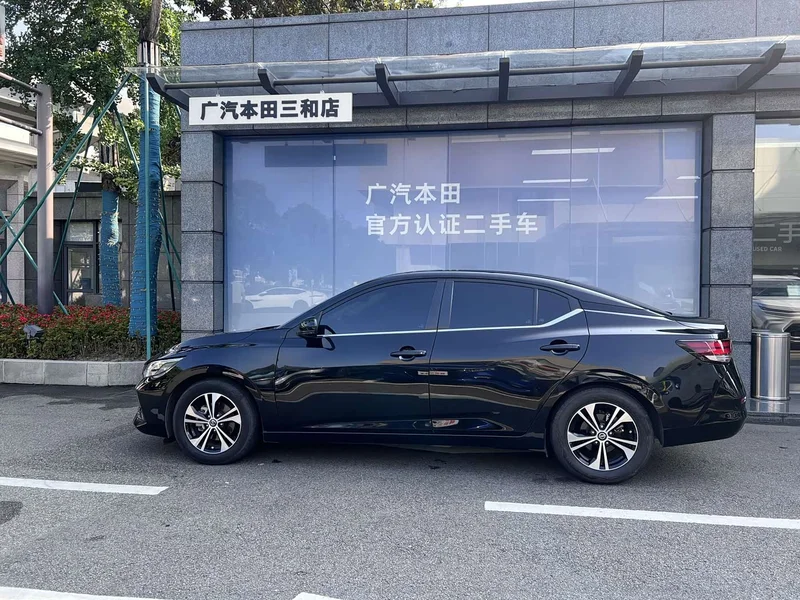 Nissan Sylphy — фото 4