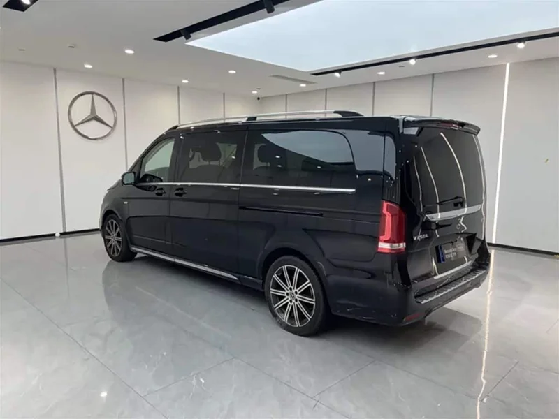 Mercedes-Benz V-Class — фото 15
