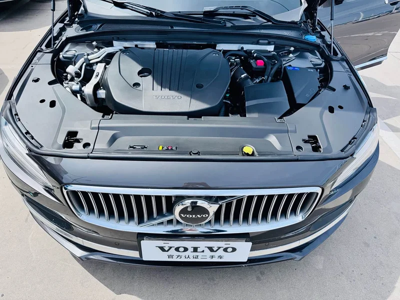 Volvo S90 — фото 14