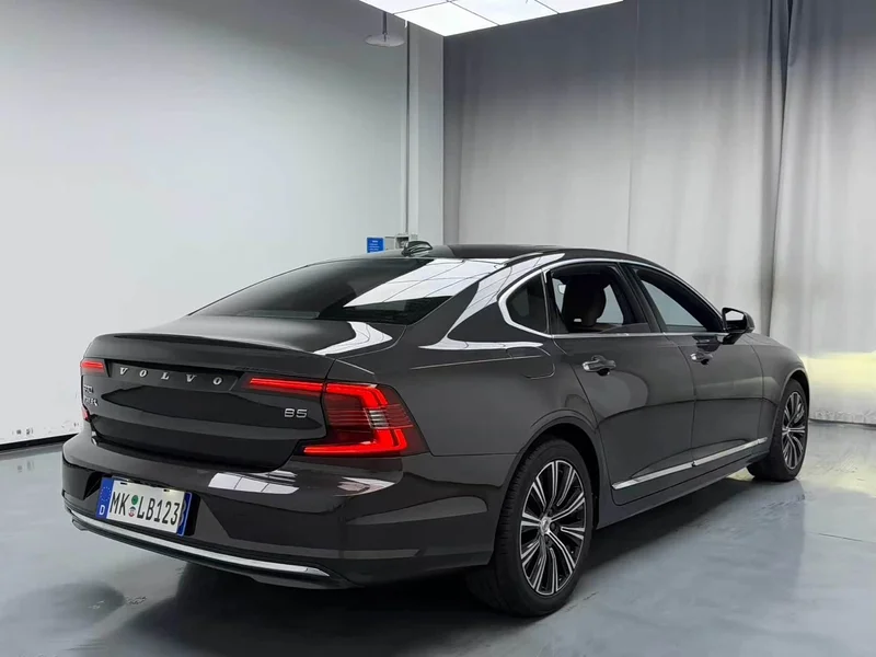 Volvo S90 — фото 10