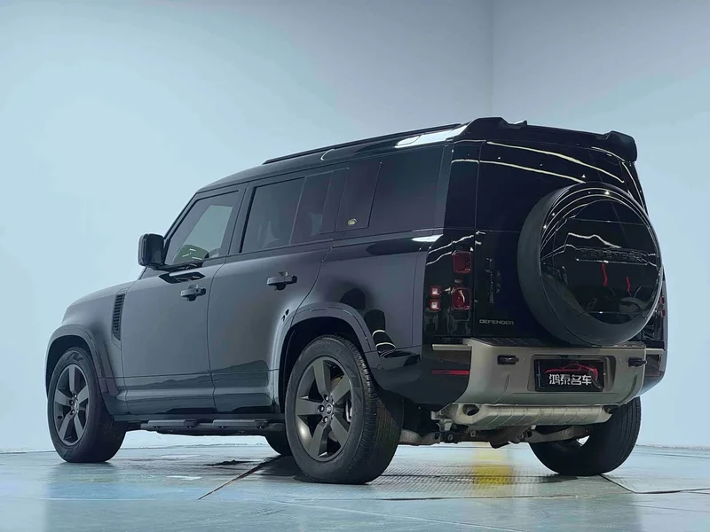 Land Rover Defender — фото 17