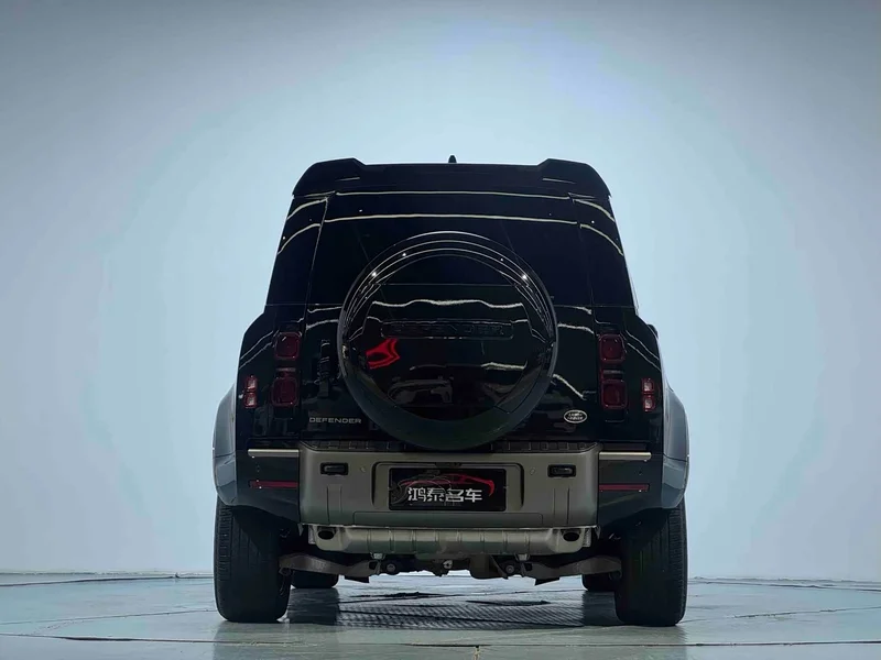 Land Rover Defender — фото 18