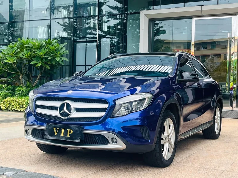Mercedes-Benz GLA — фото 1