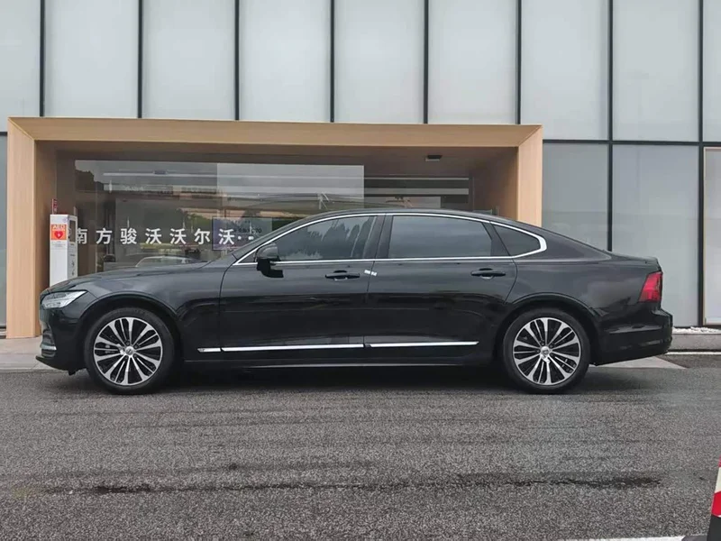 Volvo S90 — фото 5