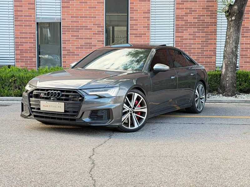 Audi S6