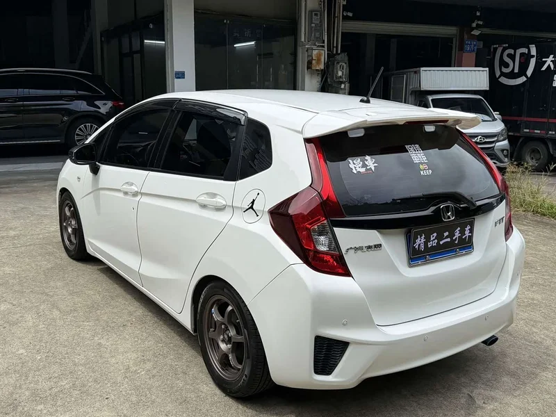 Honda Fit — фото 18
