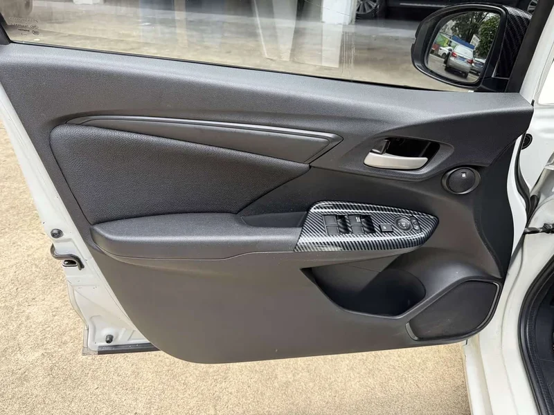 Honda Fit — фото 7