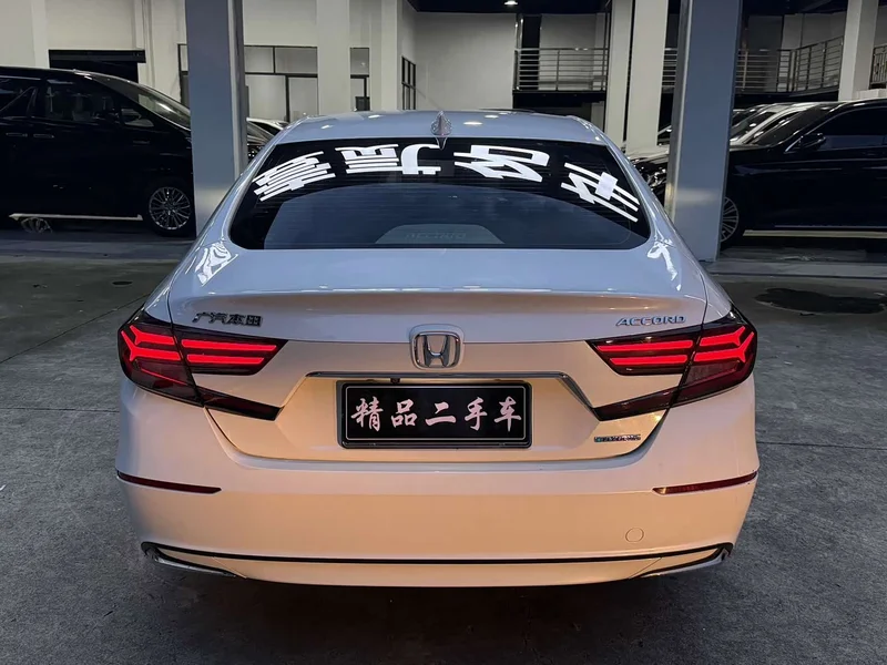 Honda Accord — фото 14