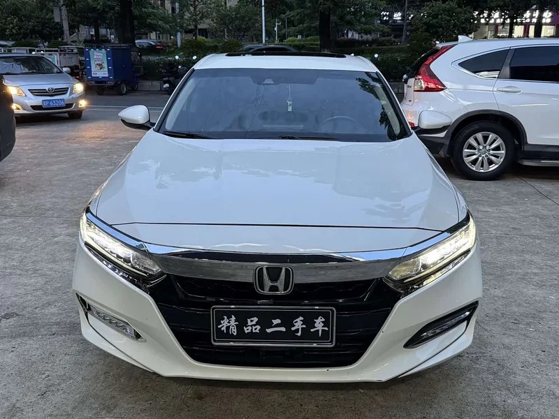Honda Accord — фото 2