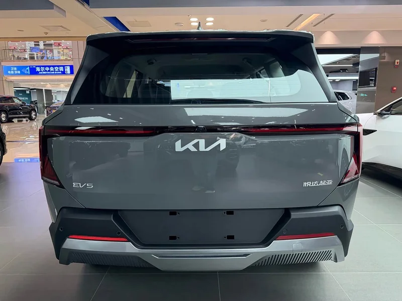 Kia EV5 — фото 10