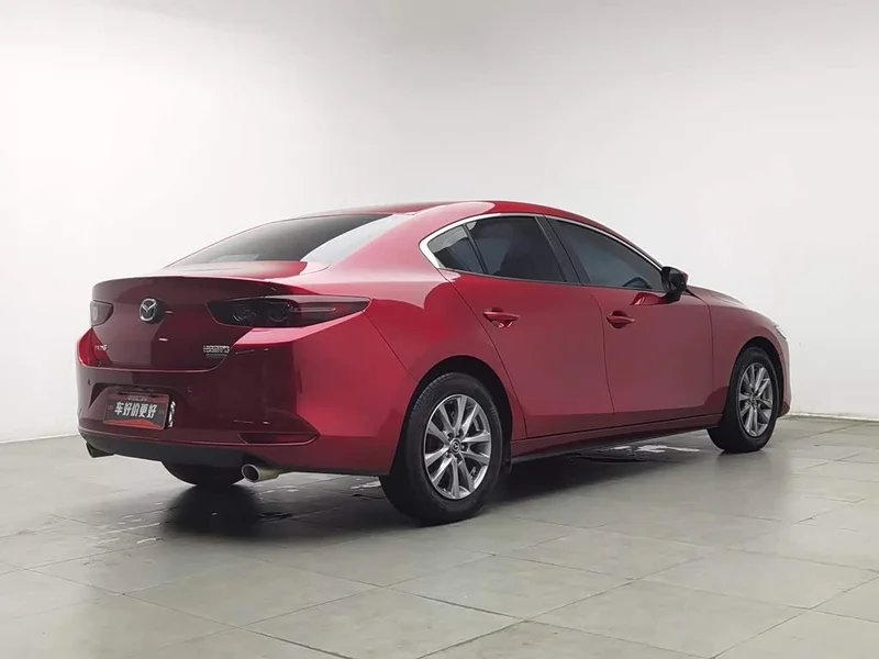Mazda 3 Axela — фото 2