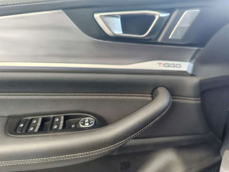 Chery Tiggo 8 — фото 12