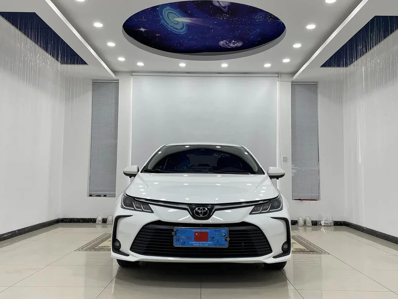 Toyota Corolla — фото 2
