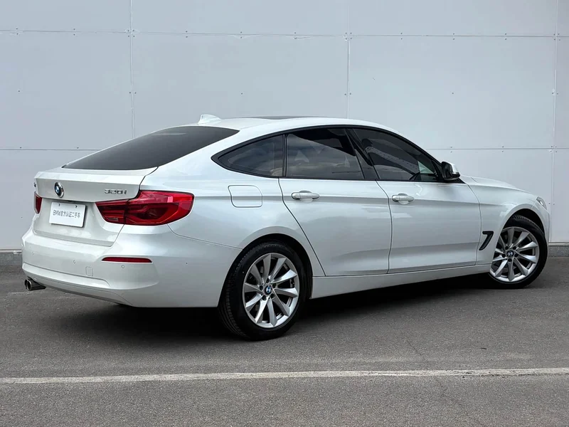 BMW 3 Series GT — фото 13