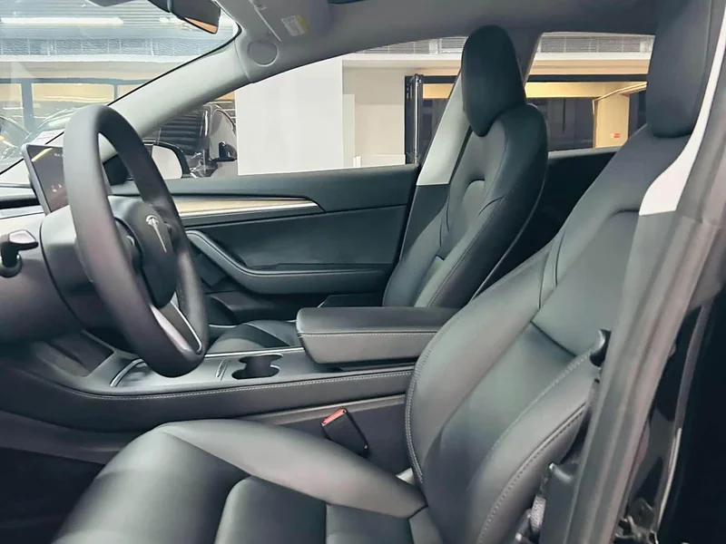 Tesla Model 3 — фото 4