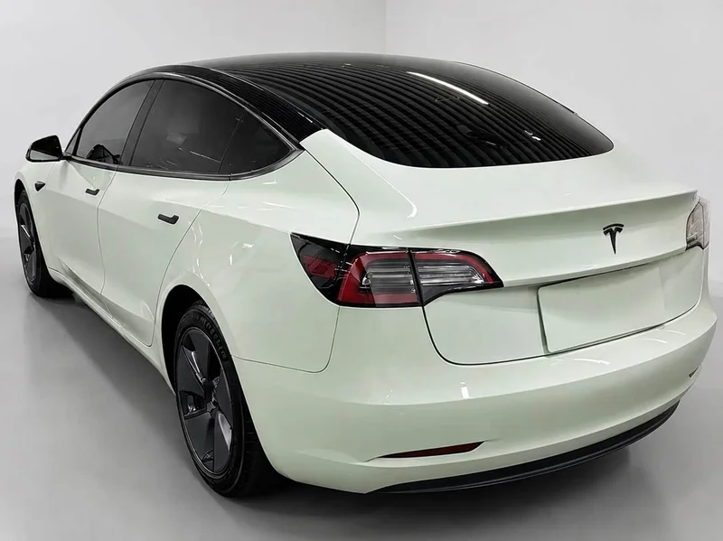 Tesla Model 3 — фото 9