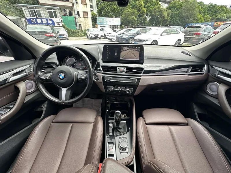 BMW X1 — фото 12