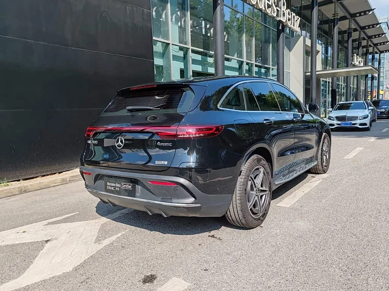 Mercedes-Benz EQC — фото 4