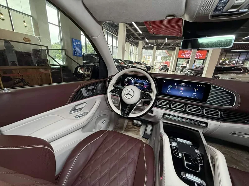 Mercedes-Benz Maybach — фото 10