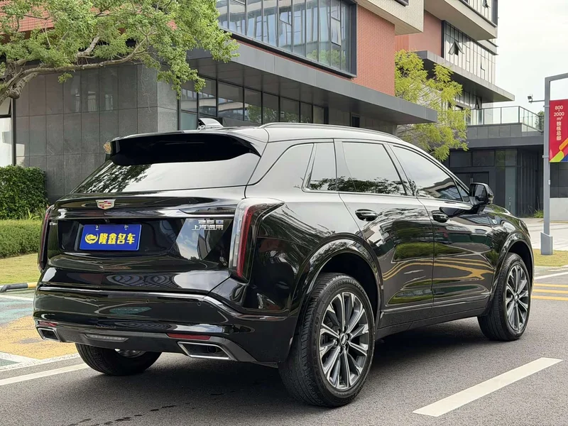 Cadillac XT5 — фото 6