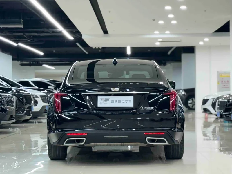 Cadillac CT5 — фото 7