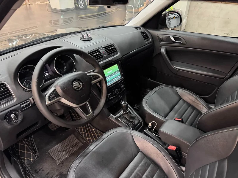 Skoda Yeti — фото 11