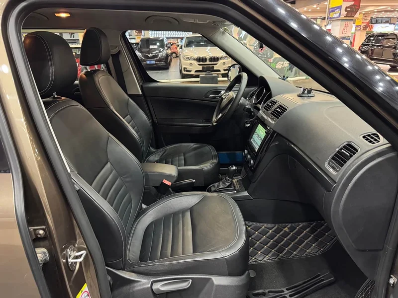Skoda Yeti — фото 20