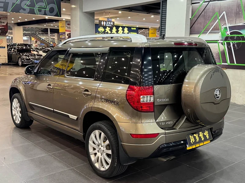 Skoda Yeti — фото 8