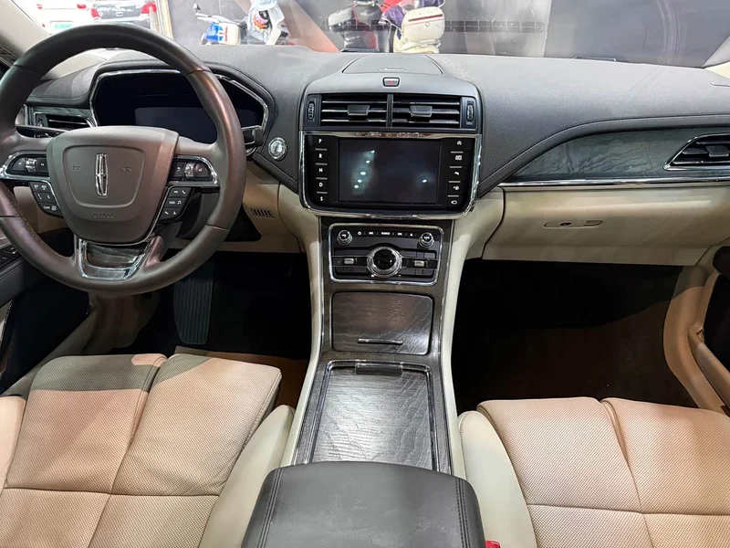 Lincoln Continental — фото 11