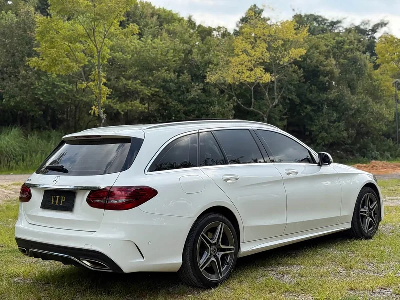 Mercedes-Benz C-Class (Imported) — фото 13