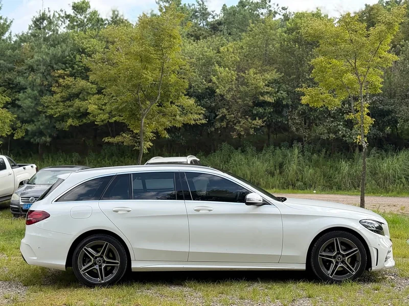 Mercedes-Benz C-Class (Imported) — фото 15