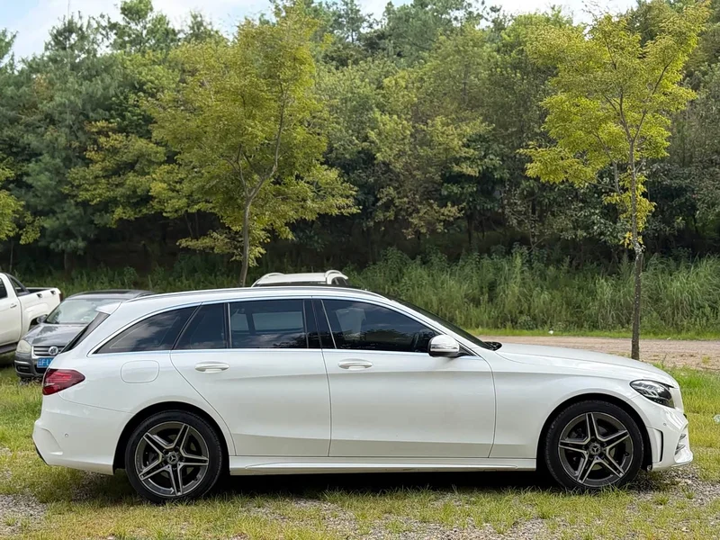 Mercedes-Benz C-Class (Imported) — фото 16
