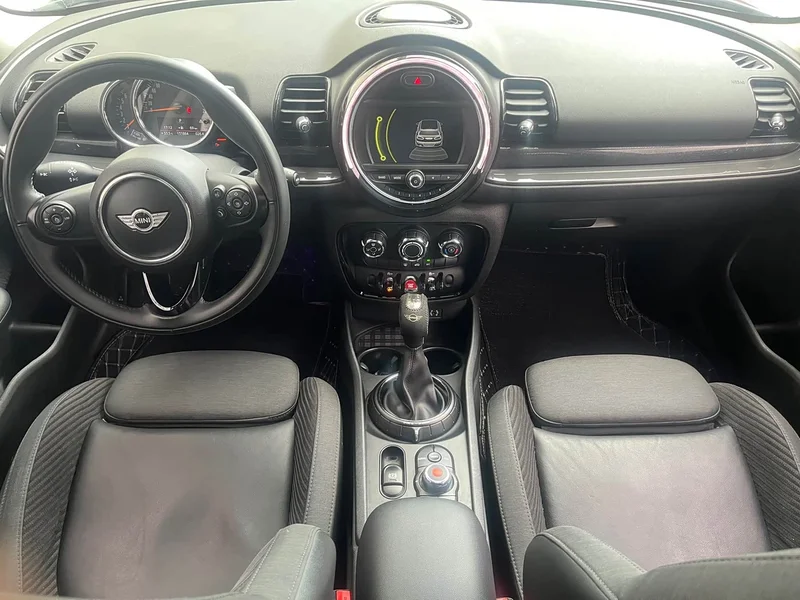 MINI CLUBMAN — фото 14