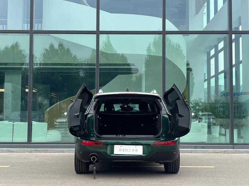 MINI CLUBMAN — фото 4