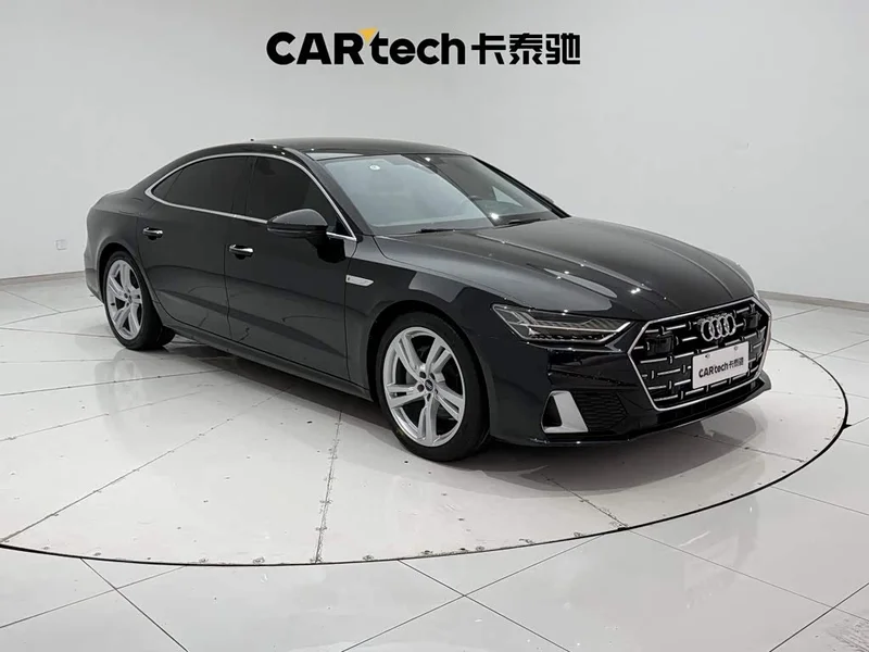 Audi A7L — фото 2