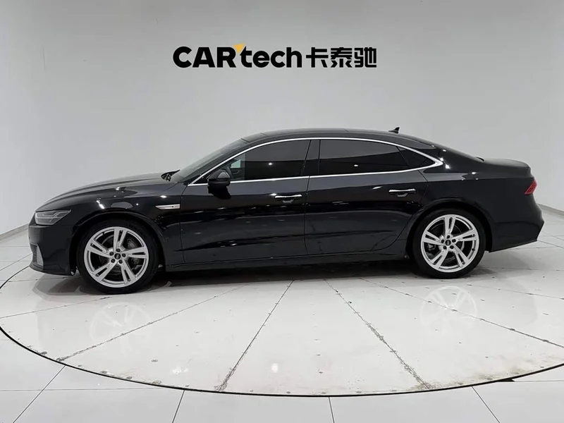Audi A7L — фото 8