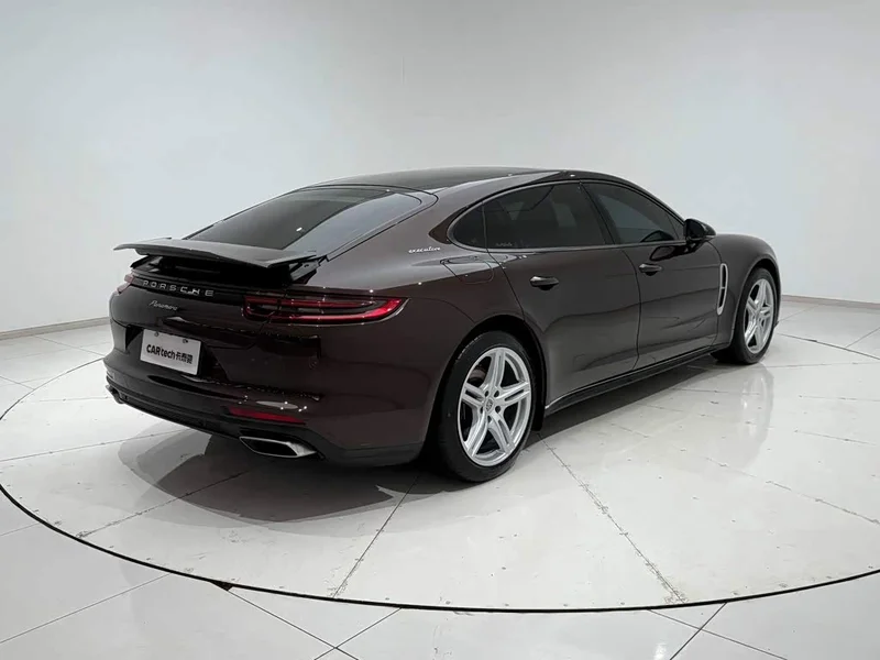 Porsche Panamera — фото 26