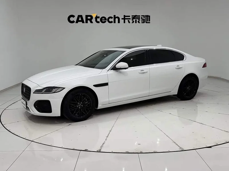 Jaguar XFL