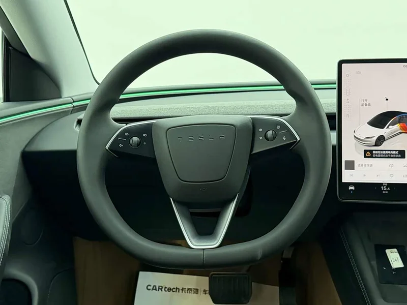 Tesla Model 3 — фото 13