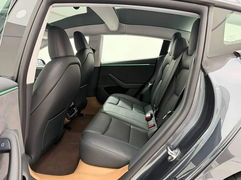 Tesla Model 3 — фото 18