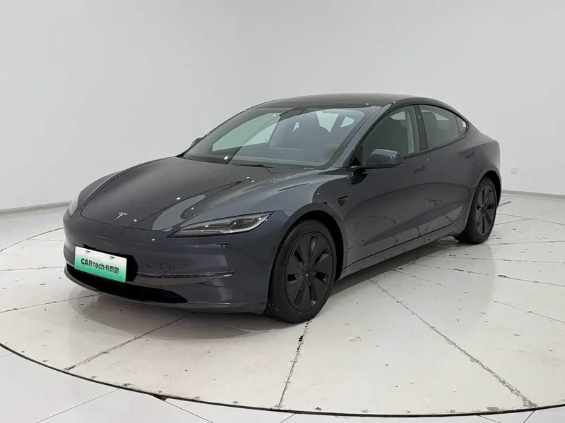 Tesla Model 3 — фото 20