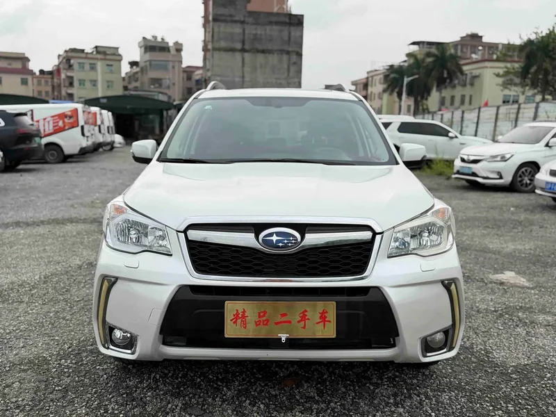 Subaru Forester — фото 1