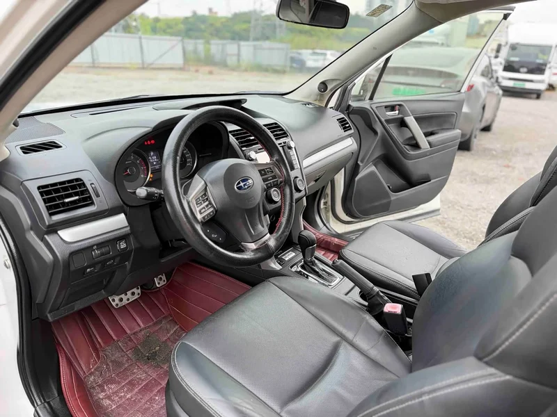 Subaru Forester — фото 11