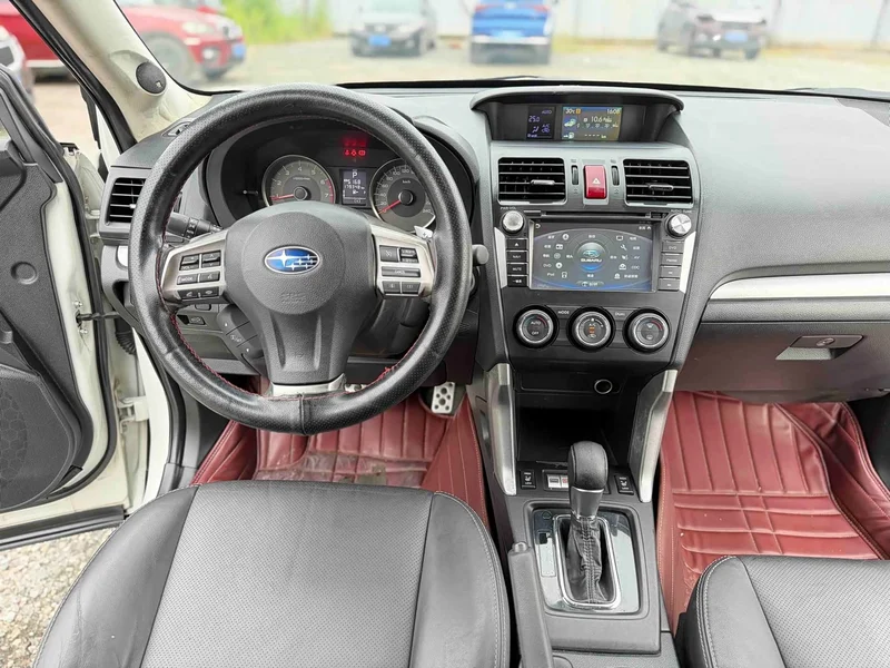 Subaru Forester — фото 13